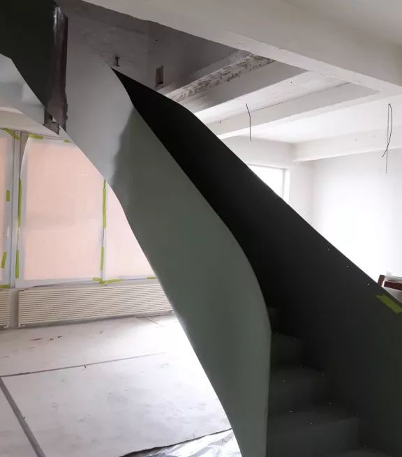 Trap wordt in primer gezet